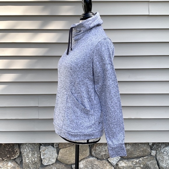 Old Navy Active Go-Dry Heathered Gray Mock Neck Sweater - Picture 7 of 13